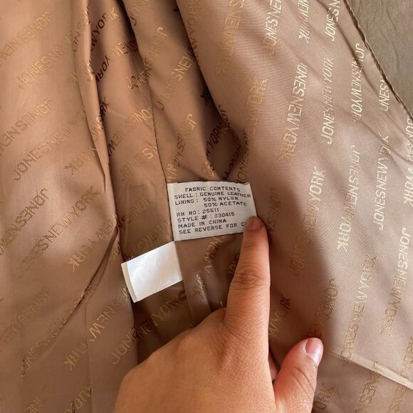 Vintage 90s Jones New York Leather Jacket - Picture 6 of 8